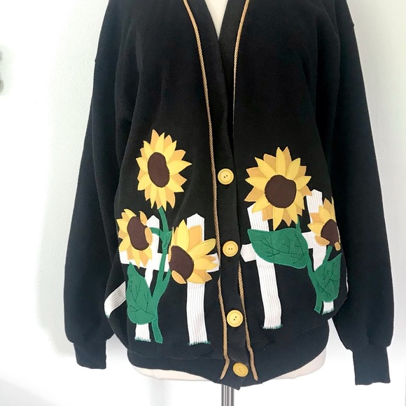 Vintage 80’s embroidered sunflower sweatshirt top - Picture 4 of 11